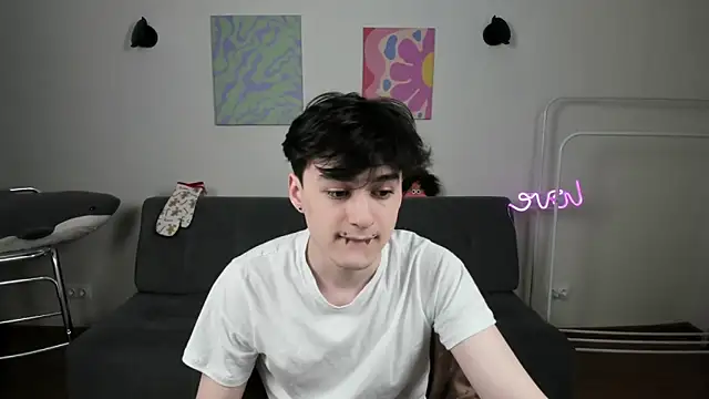 Snapshot of kevinhunter_ chatting on 2, 12, 2025 kevinhunter online show from 2, 12, 2025