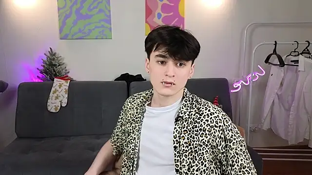 Snapshot of kevinhunter_ chatting on 3, 12, 2025 kevinhunter online show from 3, 12, 2025