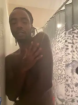 Snapshot of TattedRasta2x0 chatting on 23, 11, 2025 TattedRasta2x0 online show from 23, 11, 2025