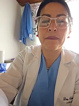 JustSamantha  online show from 1, 12, 2025