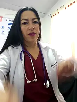 Snapshot of JustSamantha_ chatting on 3, 2, 2026 JustSamantha online show from 3, 2, 2026