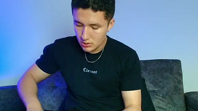 Snapshot of Ethan-Connor chatting on 21, 11, 2025 Ethan-Connor online show from 21, 11, 2025