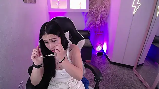 Snapshot of vallolett chatting on 25, 11, 2025 vallolett online show from 25, 11, 2025