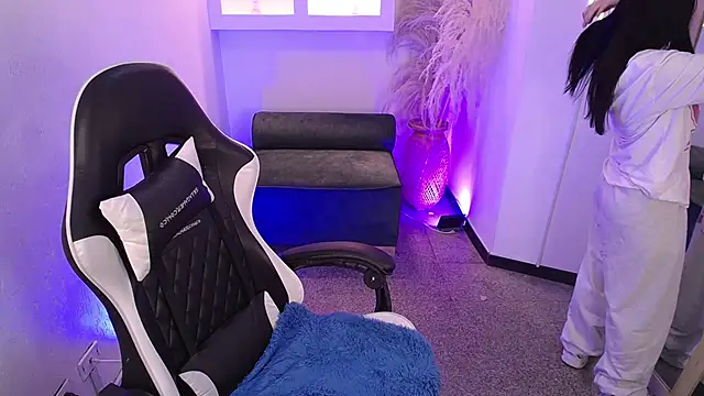 Snapshot of vallolett chatting on 1, 12, 2025 vallolett online show from 1, 12, 2025