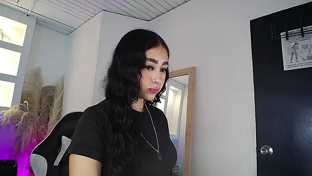 Snapshot of vallolett chatting on 18, 3, 2026 vallolett online show from 18, 3, 2026