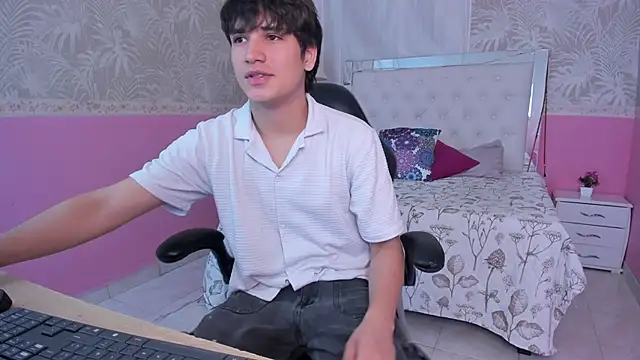 JakeSummer  online show from 25, 11, 2025