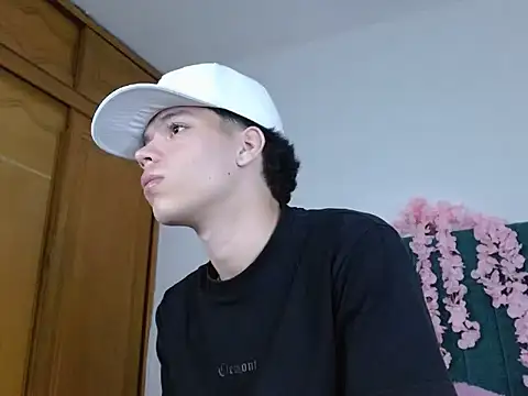 Snapshot of Lincon_Ale chatting on 20, 11, 2025 Lincon Ale online show from 20, 11, 2025