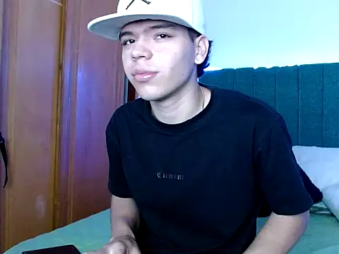 Snapshot of Lincon_Ale chatting on 4, 12, 2025 Lincon Ale online show from 4, 12, 2025