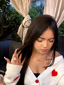 KyliePinkk  online show from 19, 11, 2025