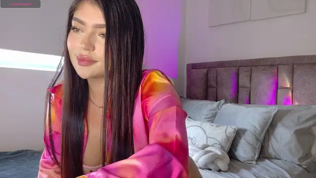 Snapshot of MarianaBaez1 chatting on 26, 3, 2026 MarianaBaez1 online show from 26, 3, 2026