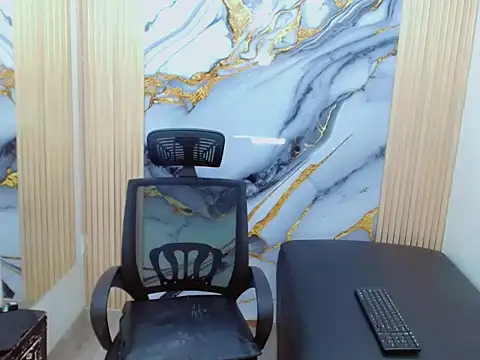 Snapshot of MeganCock chatting on 26, 11, 2025 MeganCock online show from 26, 11, 2025