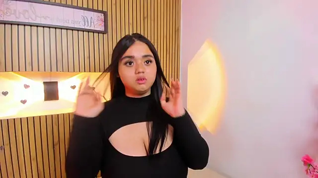 SaraLondon13 online show from 21, 11, 2025