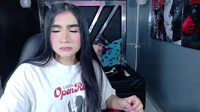 Snapshot of Evangeline_Star1 chatting on 27, 11, 2025 Evangeline Star1 online show from 27, 11, 2025