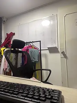 charlie bass online show from 5, 12, 2025