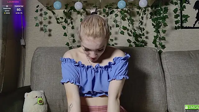 Megan Lora online show from 7, 3, 2026