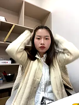 GYYoo online show from 28, 11, 2025