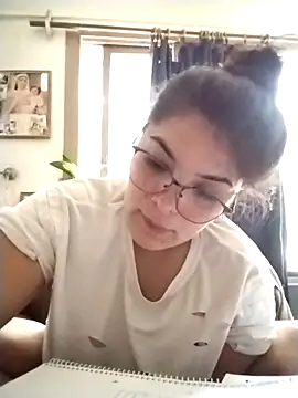 Snapshot of YouladyVidal chatting on 24, 11, 2025 YouladyVidal online show from 24, 11, 2025