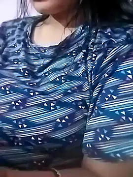 Snapshot of Priya_Sharma04 chatting on 6, 4, 2026 Priya Sharma04 online show from 6, 4, 2026