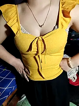 Snapshot of Andreena chatting on 3, 12, 2025 Andreena online show from 3, 12, 2025