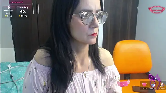 Snapshot of Juliana__lx chatting on 25, 11, 2025 Juliana lx online show from 25, 11, 2025