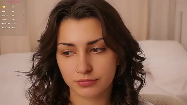 Snapshot of DovieMascall chatting on 1, 12, 2025 DovieMascall online show from 1, 12, 2025