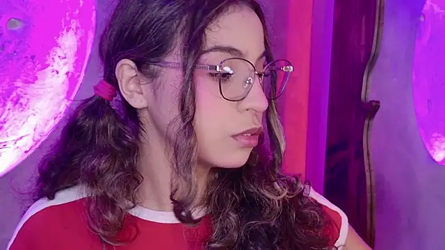 Snapshot of Kaaory chatting on 5, 1, 2026 Kaaory online show from 5, 1, 2026
