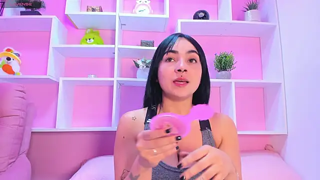 kittyMelvis online show from 2, 12, 2025