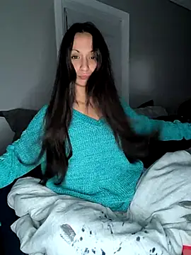 Snapshot of LexiLuxi chatting on 23, 11, 2025 LexiLuxi online show from 23, 11, 2025