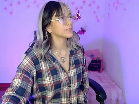 venus 222 online show from 4, 12, 2025