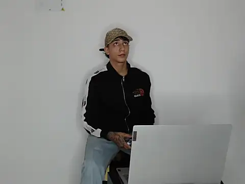 master Tripa online show from 21, 11, 2025