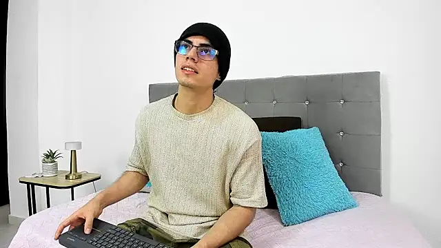 eren jeager online show from 7, 1, 2026