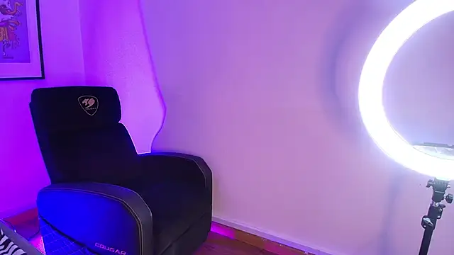 Snapshot of Mara_Wolf01 chatting on 24, 11, 2025 Mara Wolf01 online show from 24, 11, 2025