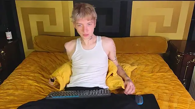 Snapshot of TRAVIS_CLAS chatting on 27, 11, 2025 TRAVIS CLAS online show from 27, 11, 2025