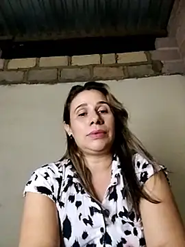 MIA-LARIOS online show from 23, 12, 2025