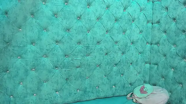 CharlotteStuart online show from 13, 3, 2026