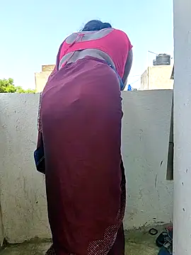 Snapshot of Desicouple1706 chatting on 12, 4, 2026 Desicouple1706 online show from 12, 4, 2026