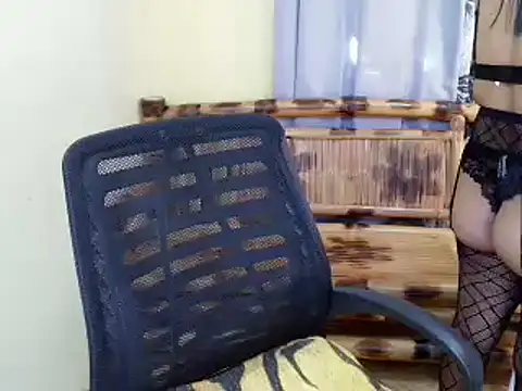 lovelyxmorena online show from 14, 4, 2026