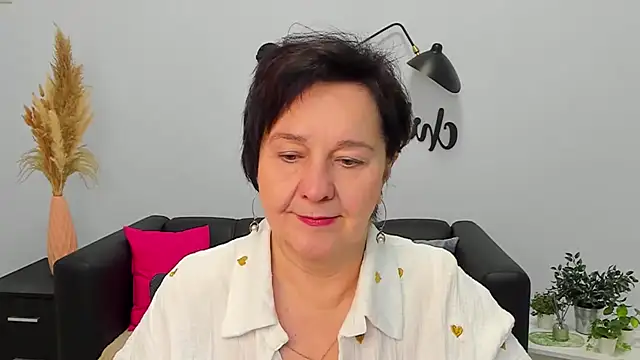 Snapshot of EveRalphes chatting on 3, 12, 2025 EveRalphes online show from 3, 12, 2025