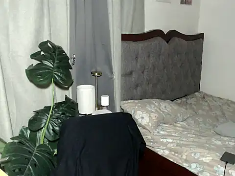 hottestlexie03 online show from 4, 2, 2026