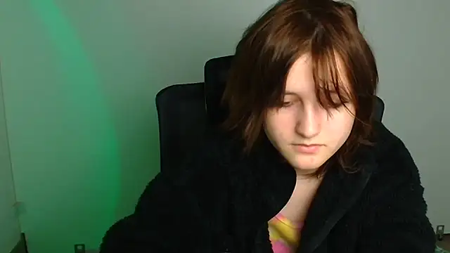 Alice Wonderme online show from 9, 2, 2026