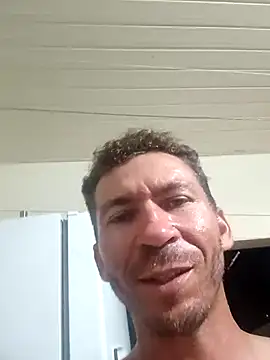 Snapshot of RobertoLuiz84 chatting on 16, 1, 2026 RobertoLuiz84 online show from 16, 1, 2026