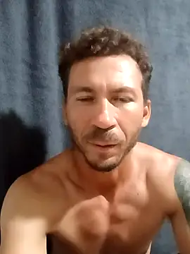 Snapshot of RobertoLuiz84 chatting on 4, 2, 2026 RobertoLuiz84 online show from 4, 2, 2026