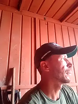 Snapshot of RobertoLuiz84 chatting on 9, 2, 2026 RobertoLuiz84 online show from 9, 2, 2026