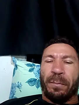 Snapshot of RobertoLuiz84 chatting on 9, 3, 2026 RobertoLuiz84 online show from 9, 3, 2026