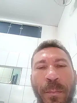 Snapshot of RobertoLuiz84 chatting on 11, 3, 2026 RobertoLuiz84 online show from 11, 3, 2026