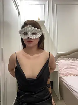 Snapshot of Queen-of-Love chatting on 26, 5, 2026 Queen-of-Love online show from 26, 5, 2026