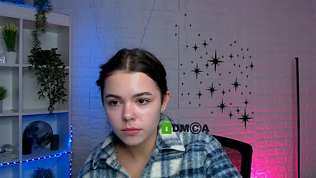 Snapshot of maddycats chatting on 28, 11, 2025 maddycats online show from 28, 11, 2025