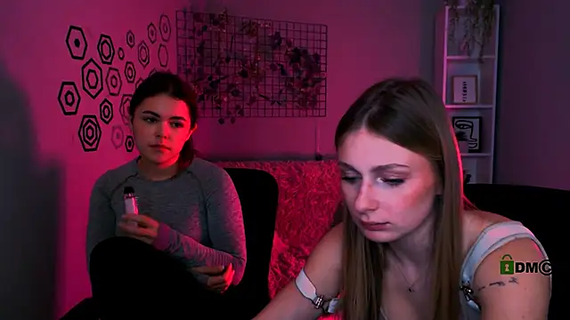 Snapshot of maddycats chatting on 30, 11, 2025 maddycats online show from 30, 11, 2025