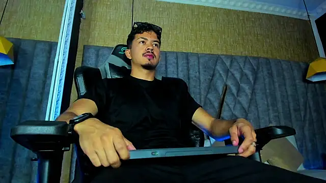 NicolaiKarav online show from 13, 2, 2026