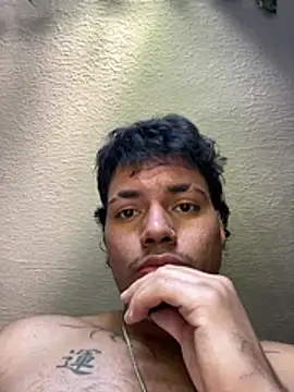 Snapshot of Henry_villa23 chatting on 10, 7, 2026 Henry villa23 online show from 10, 7, 2026